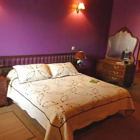 Maria Konukevi La Adrada